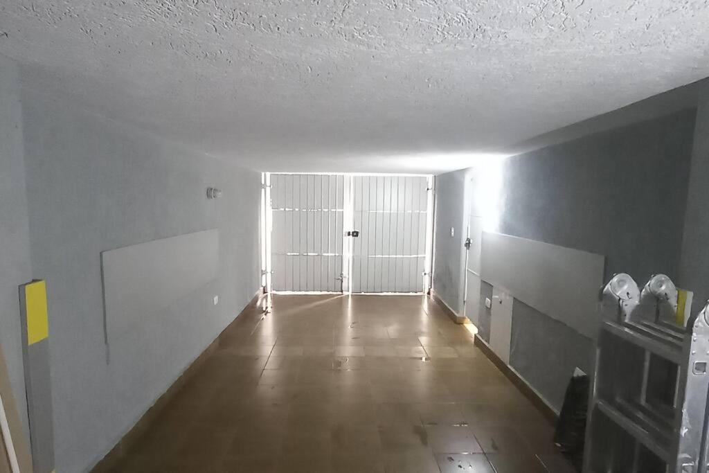 Dois Quartos Com Banheiros Privativos - Casa Em Moema. Apartamento *